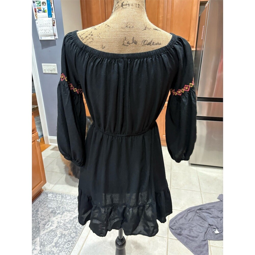 FEATHERS Dress Womens M Black Off Shoulder Peasant Boho Embroidered Short - Picture 5 of 12